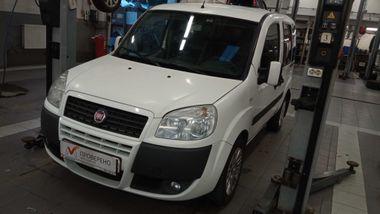 FIAT Doblo 2015 года, 113 170 км - вид 1