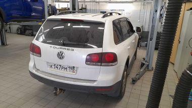 Volkswagen Touareg 2009 года, 166 865 км - вид 2
