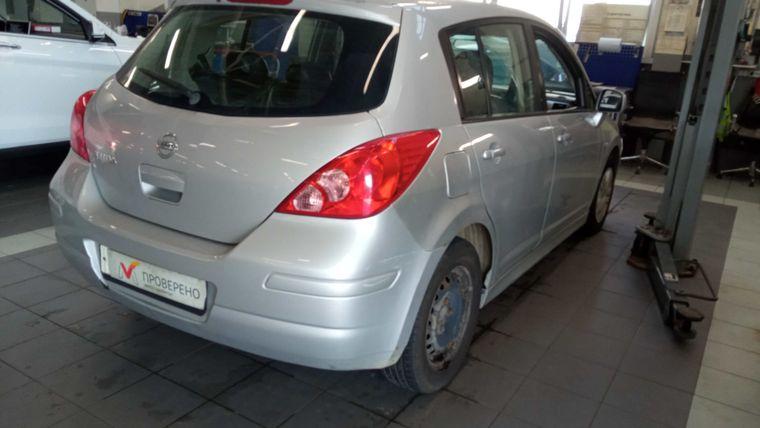 Nissan Tiida, 2010 - вид 2