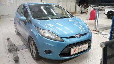 Ford Fiesta 2012 года, 174 958 км - вид 2