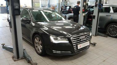 Audi A8 2011 года, 296 638 км - вид 2