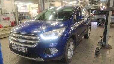 Ford Kuga 2018 года, 98 826 км - вид 1