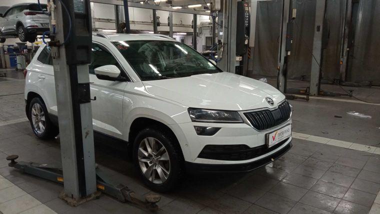 Skoda Karoq 2021 года, 57 880 км - вид 2