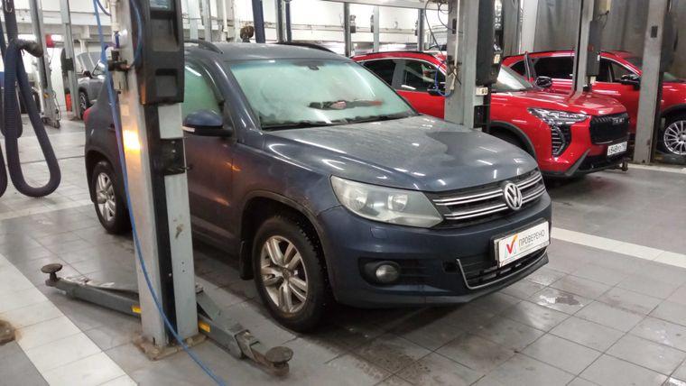 Volkswagen Tiguan,  - вид 1