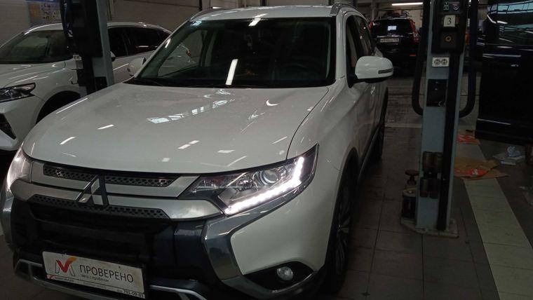 Mitsubishi Outlander 2019 года, 62 642 км - вид 1