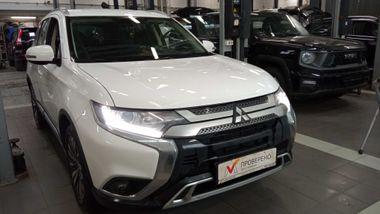 Mitsubishi Outlander 2019 года, 62 642 км - вид 2