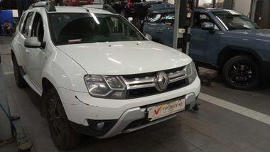 Renault Duster 2018 года, 272 426 км - вид 2