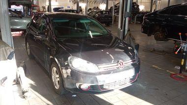 Volkswagen Golf 2012 года, 126 916 км - вид 2