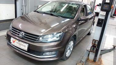 Volkswagen Polo 2015 года, 145 242 км - вид 1