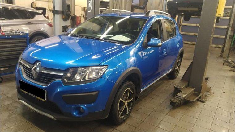 Renault Sandero Stepway 2016 года, 97 015 км - вид 1