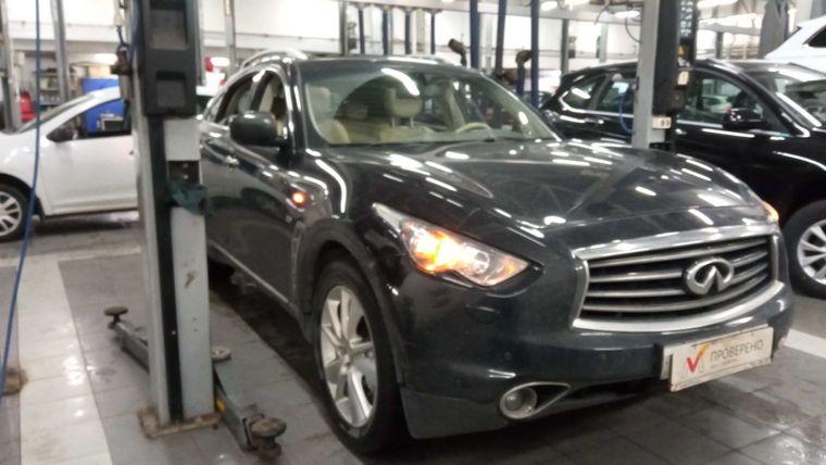 Infiniti QX70 2016 года, 163 861 км - вид 2