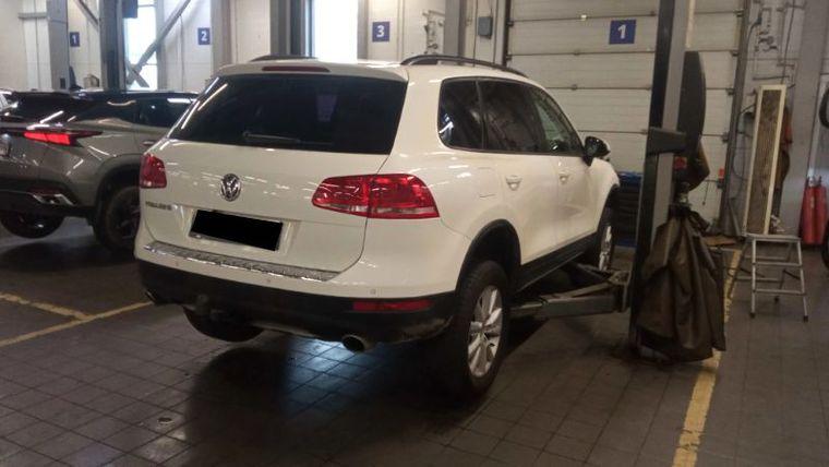 Volkswagen Touareg,  - вид 2
