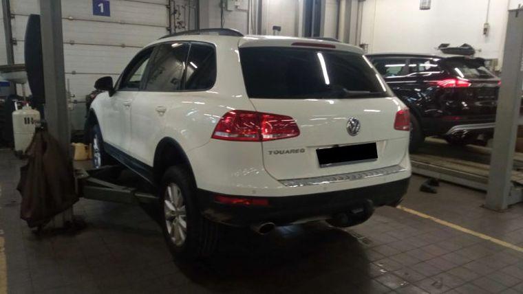 Volkswagen Touareg,  - вид 3