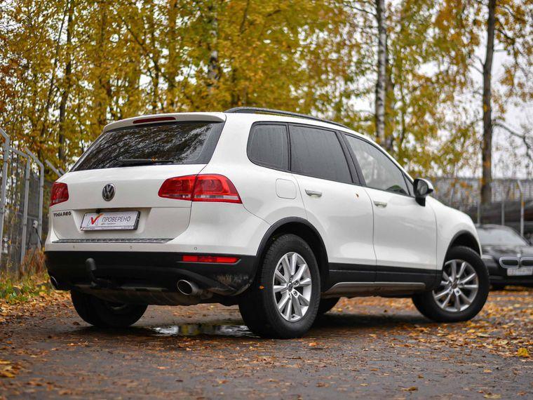 Volkswagen Touareg,  - вид 1