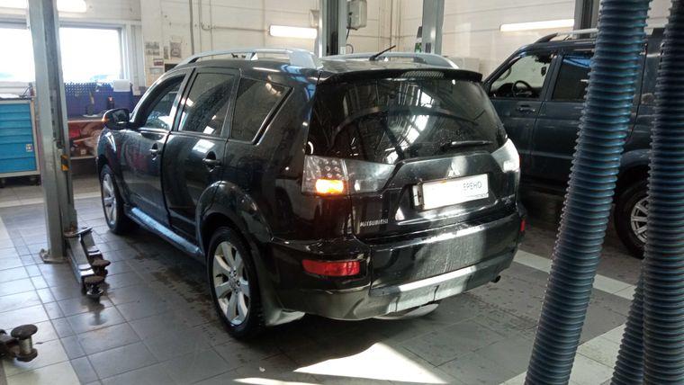 Mitsubishi Outlander, 2010 - вид 3