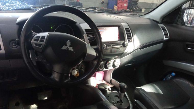 Mitsubishi Outlander, 2010 - вид 4