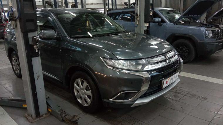 Mitsubishi Outlander 2015 года, 168 697 км - вид 2