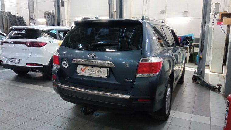 Toyota Highlander 2011 года, 227 982 км - вид 2