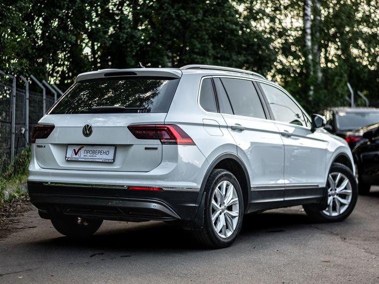 Volkswagen Tiguan,  - вид 1