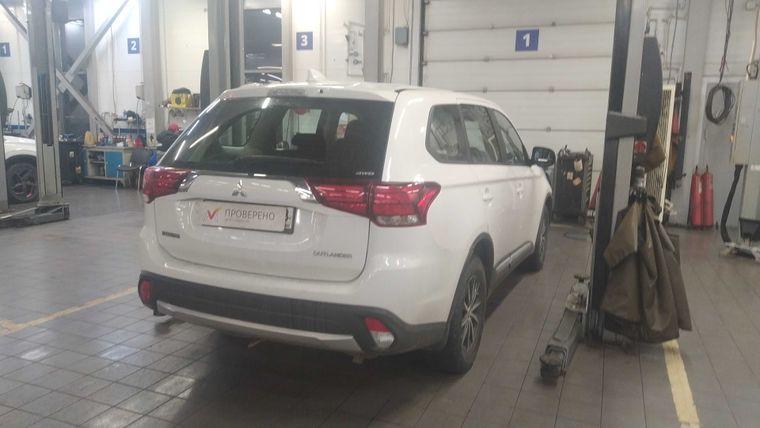 Mitsubishi Outlander,  - вид 2