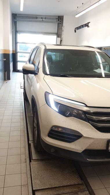 Honda Pilot 2018 года, 152 563 км - вид 1