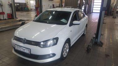 Volkswagen Polo 2015 года, 211 545 км - вид 1