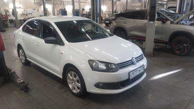 Volkswagen Polo 2015 года, 211 545 км - вид 2