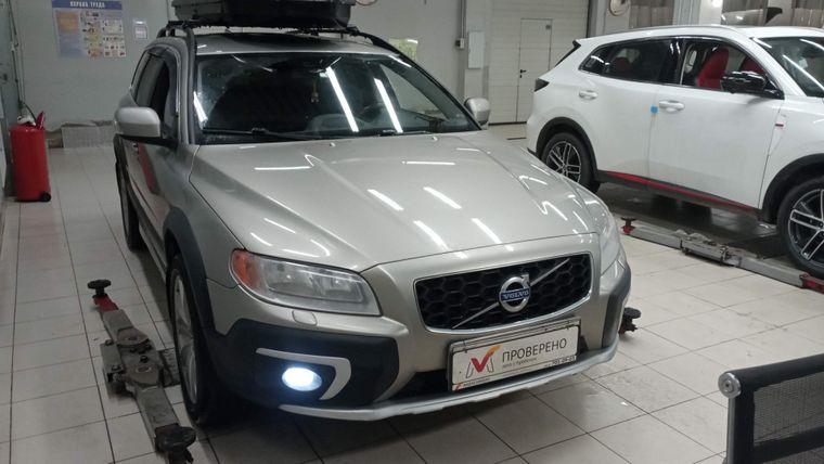 Volvo XC70,  - вид 1