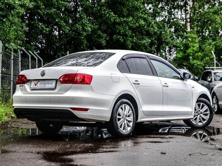 Volkswagen Jetta,  - вид 1