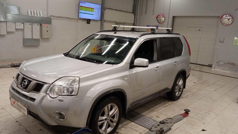 Nissan X-Trail 2012 года, 200 000 км - вид 1