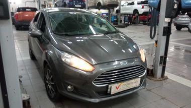 Ford Fiesta 2017 года, 128 677 км - вид 2