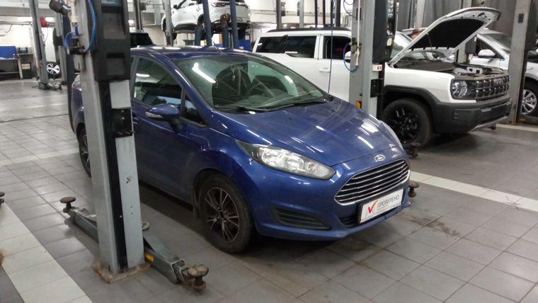 Ford Fiesta 2016 года, 121 757 км - вид 2
