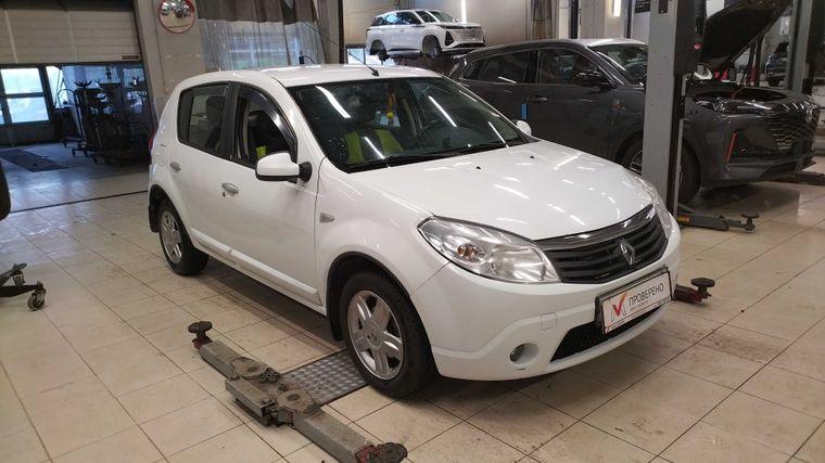 Renault Sandero 2013 года, 158 976 км - вид 2