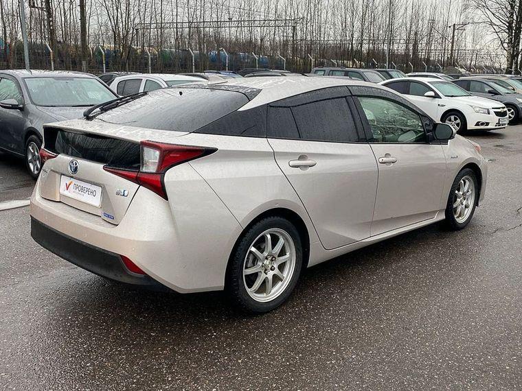 Toyota Prius, 2019 - вид 3