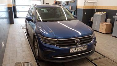 Volkswagen Tiguan 2021 года, 62 369 км - вид 2