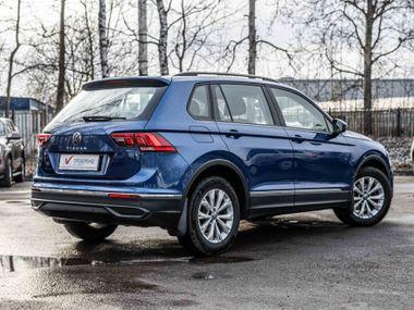 Volkswagen Tiguan 2021 года, 62 369 км - вид 2