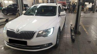 Skoda Superb 2013 года, 219 254 км - вид 1