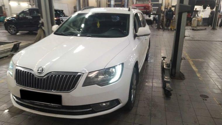 Skoda Superb 2013 года, 219 254 км - вид 1