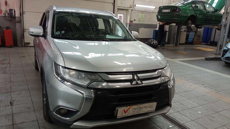 Mitsubishi Outlander,  - вид 1