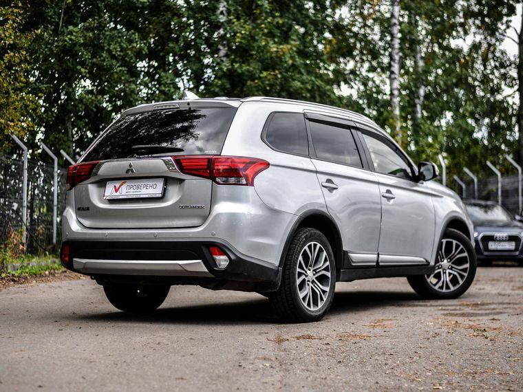 Mitsubishi Outlander,  - вид 1