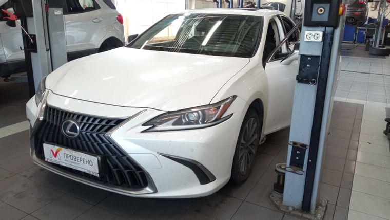 Lexus ES 2021 года, 96 765 км - вид 1