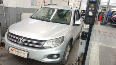 Volkswagen Tiguan 2011 года, 279 931 км - вид 1