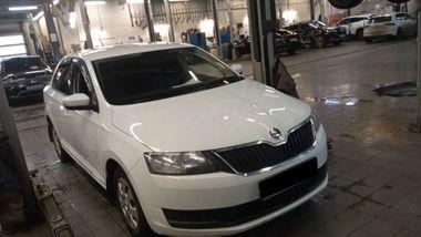 Skoda Rapid 2018 года, 99 000 км - вид 2