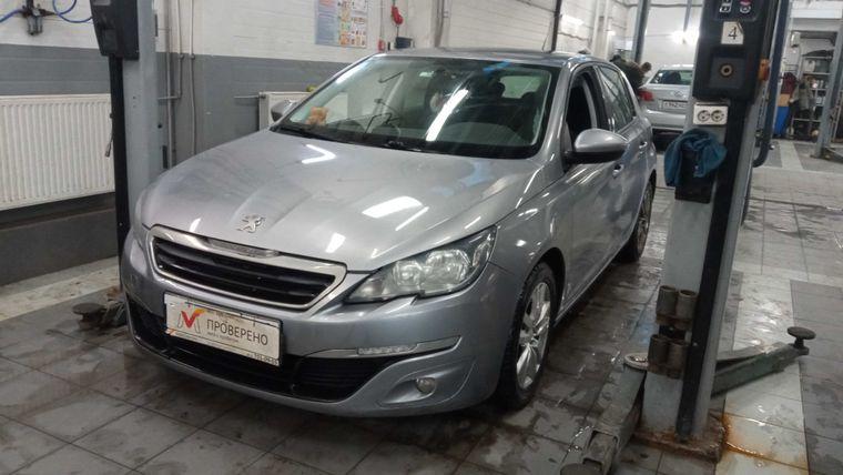 Peugeot 308 2014 года, 128 000 км - вид 1