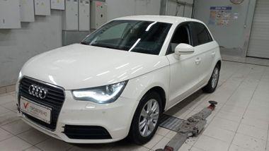 Audi A1 2013 года, 202 390 км - вид 1