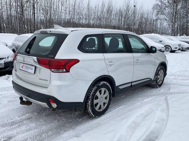 Mitsubishi Outlander, 2017 - вид 3