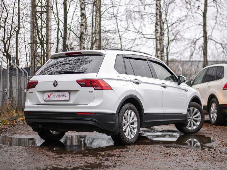 Volkswagen Tiguan,  - вид 1