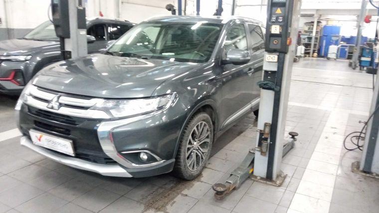 Mitsubishi Outlander 2018 года, 100 731 км - вид 2