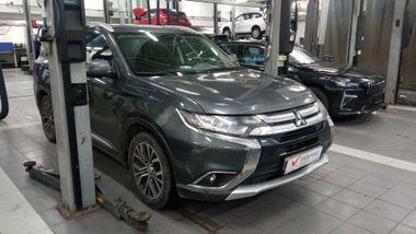 Mitsubishi Outlander 2018 года, 100 731 км - вид 1