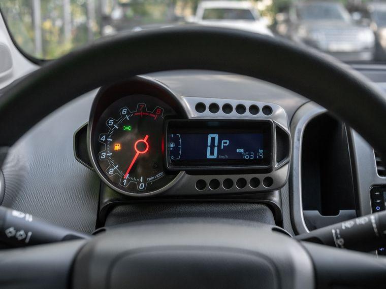Chevrolet Aveo,  - вид 4
